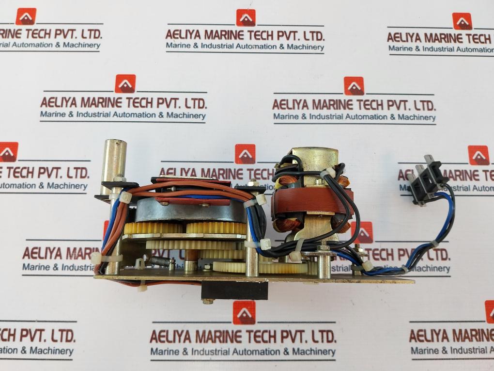 Merlin Gerin Mch-m 685763 Motor Mechanism 240V-60Hz-180 Va