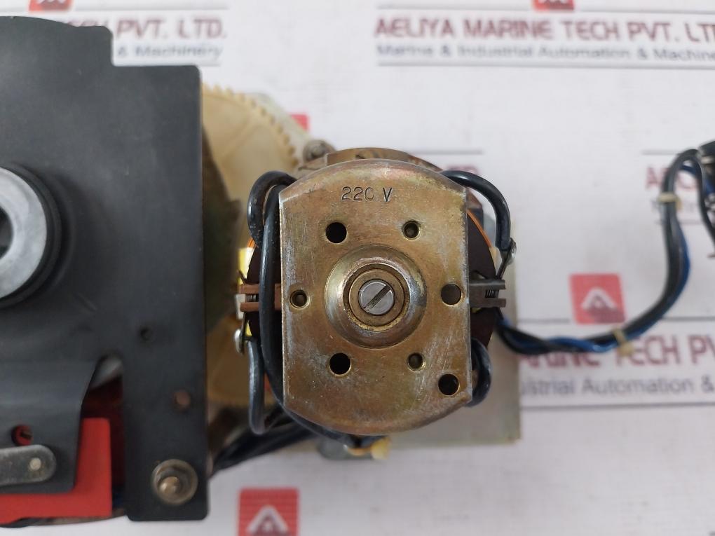 Merlin Gerin Mch-m Motor Mechanism 240V-60Hz-180Va 10A At 240V Ac 685 763