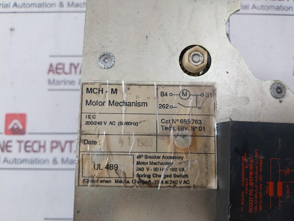 Merlin Gerin Mch-m Motor Mechanism 240V-60Hz-180Va 10A At 240V Ac 685 763