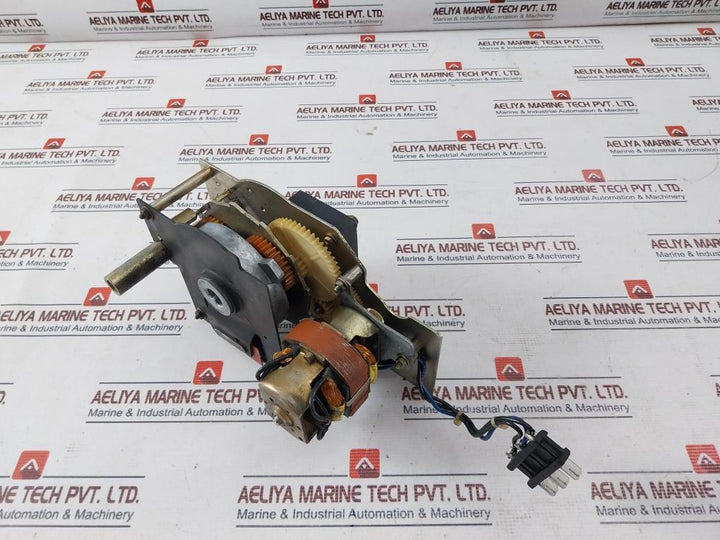 Merlin Gerin Mch-m Motor Mechanism 240V-60Hz-180Va 10A At 240V Ac 685 763