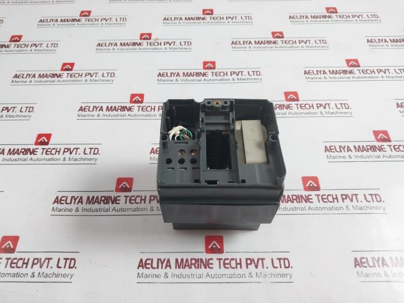 Merlin Gerin Mt250 Compact Circuit Breaker Ns250 Na 220/240V 50/60 Hz Iec 947-3