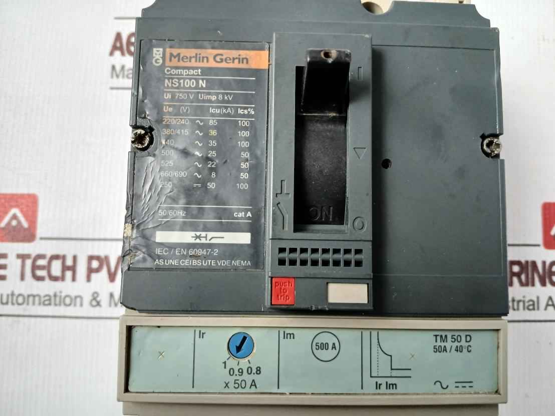 Merlin Gerin Ns100-160-250 N/H/Na Compact Circuit Breaker 750V 8Kv 50/60 Hz