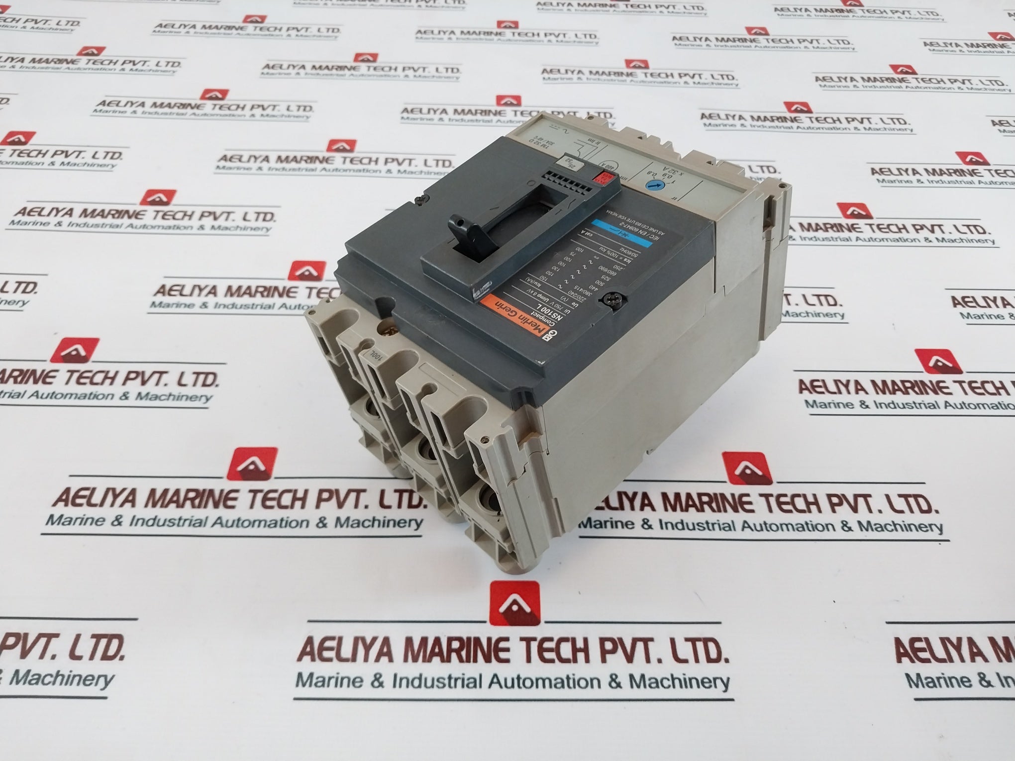 Merlin Gerin Ns100-250L Adapted Circuit Breaker 50/60Hz