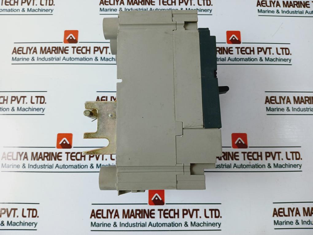 Merlin Gerin Ns100 L Compact Circuit Breaker Ns100-250L