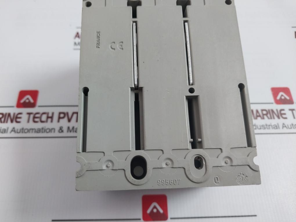 Merlin Gerin Ns80H-ma Molded Case Circuit Breaker 750V 8Wrh0279463 8Kv 995607