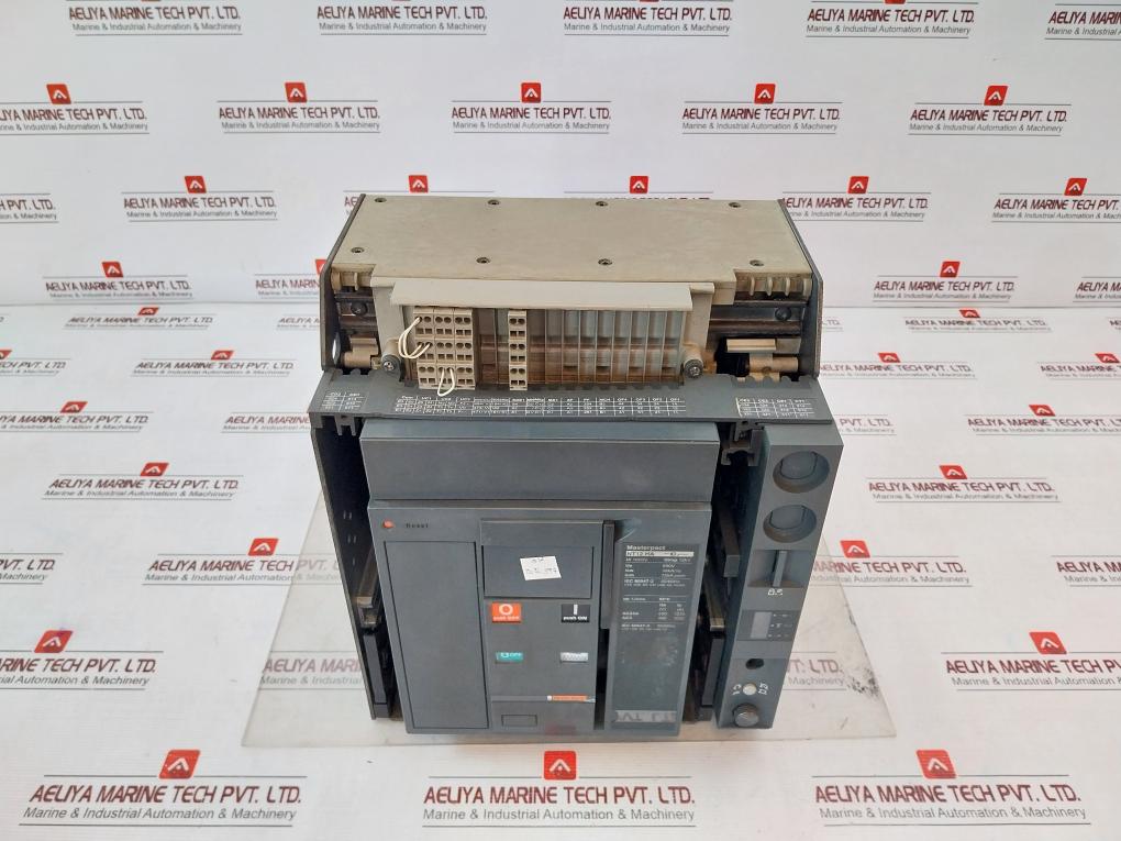 Merlin Gerin Nt12 Ha Switch-disconnector 690V 12Kv 1000V 50/60 Hz N0915/2