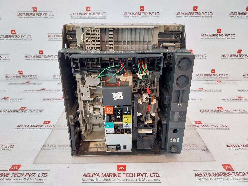 Merlin Gerin Nt12 Ha Switch-disconnector 690V 12Kv 1000V 50/60 Hz N0915/2