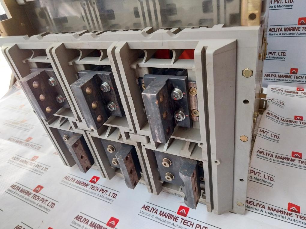 MERLIN GERIN NW25 H1 Masterpact Circuit Breaker 50/60Hz