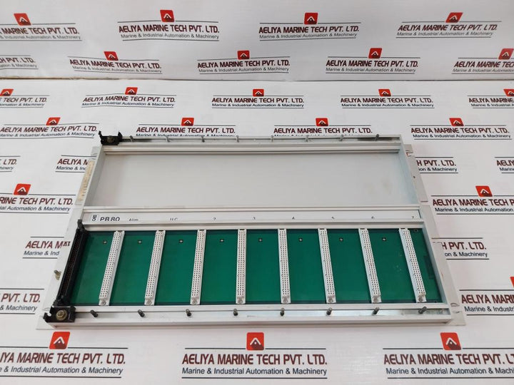 Merlin Gerin PB80 8 Slots Rack