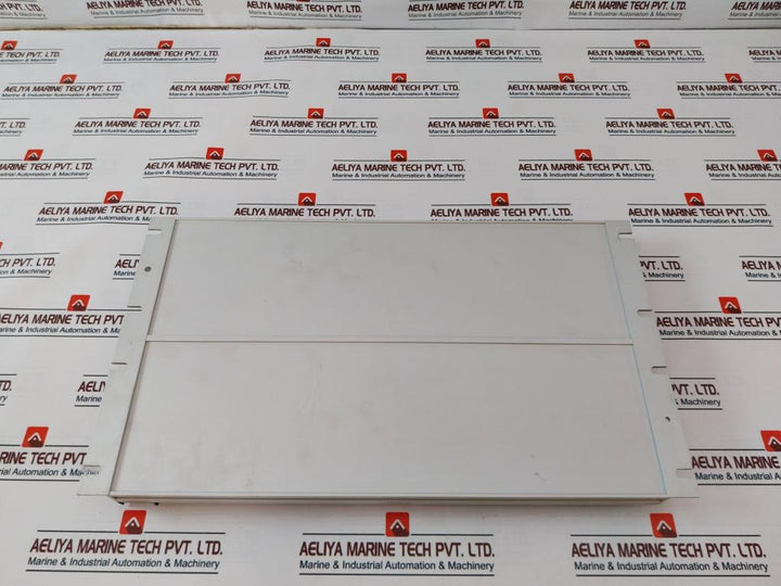 Merlin Gerin PB80 8 Slots Rack
