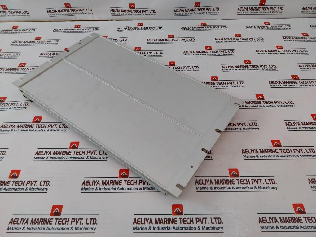 Merlin Gerin PB80 8 Slots Rack