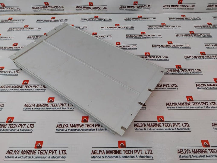 Merlin Gerin PB80 8 Slots Rack