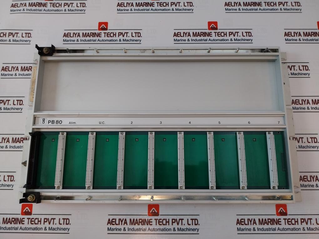 Merlin Gerin PB80 8 Slots Rack