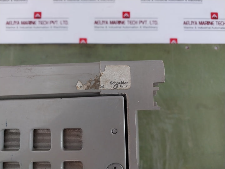 Merlin Gerin/ Schneider Electric Lv865232 Circuit Breaker Mtz2 08/40 Ha10 3 Pole