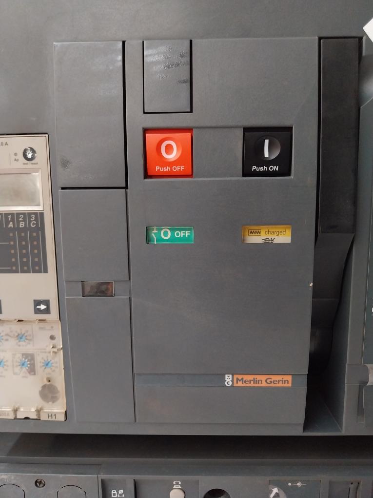 Merlin Gerin/Schneider Electric Masterpact Nw10 H1 Circuit Breaker