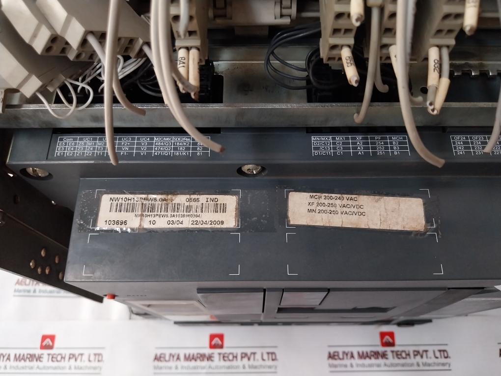 Merlin Gerin/Schneider Electric Masterpact Nw10 H1 Circuit Breaker