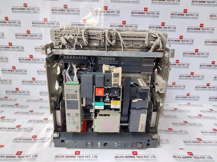 Merlin Gerin Masterpact Nw10 H1 Circuit Breaker 1000A Micrologic 5.0A 1000V