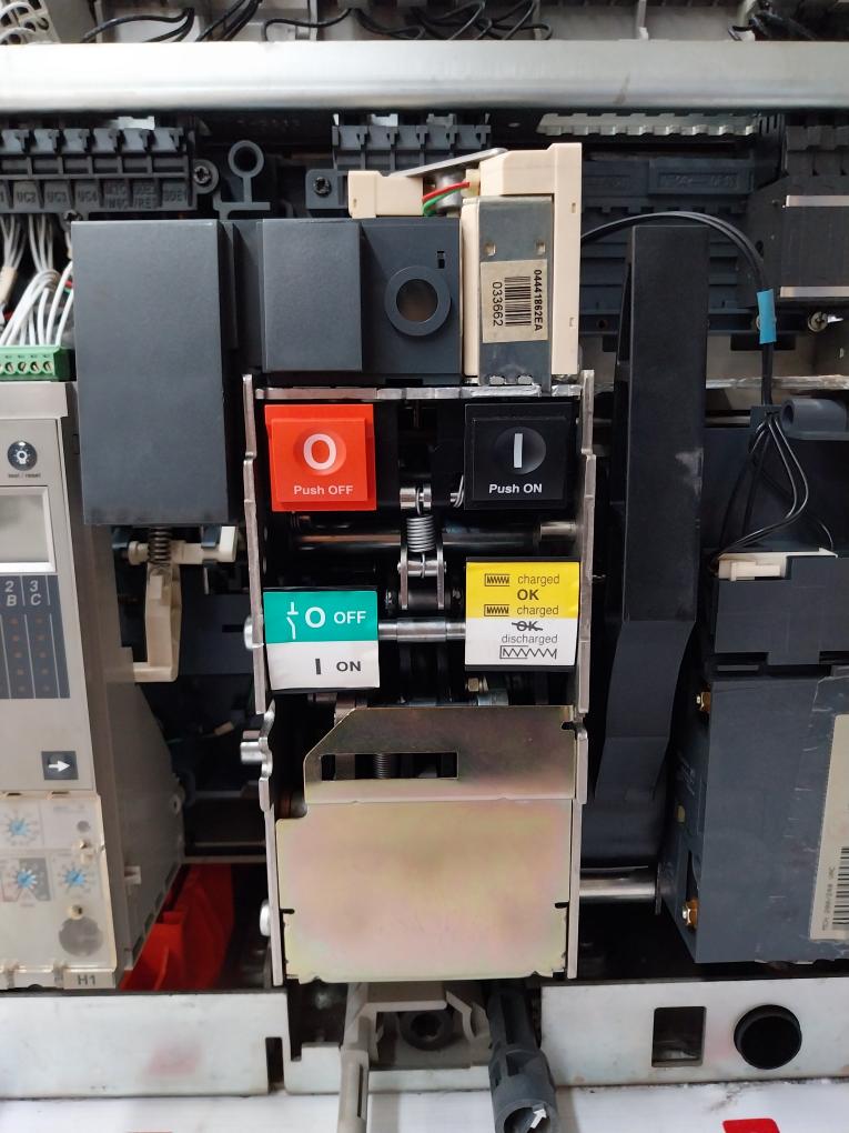 Merlin Gerin Masterpact Nw10 H1 Circuit Breaker 1000A 1000V 50/60Hz