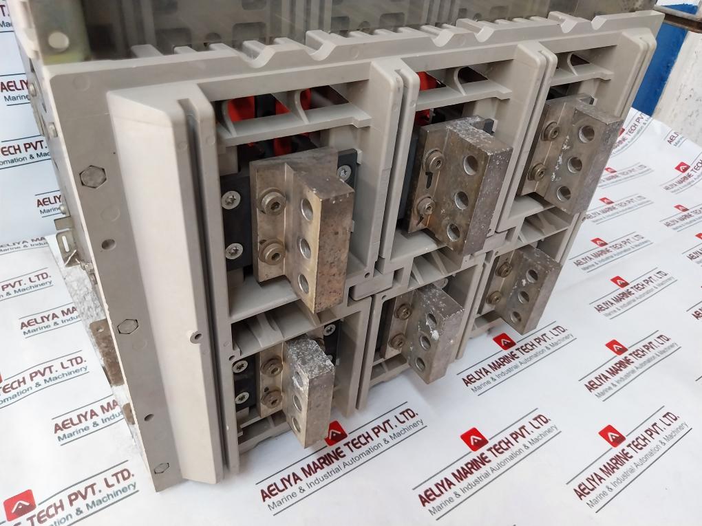 Merlin Gerin Masterpact Nw10 H1 Circuit Breaker 1000A 1000V 50/60Hz