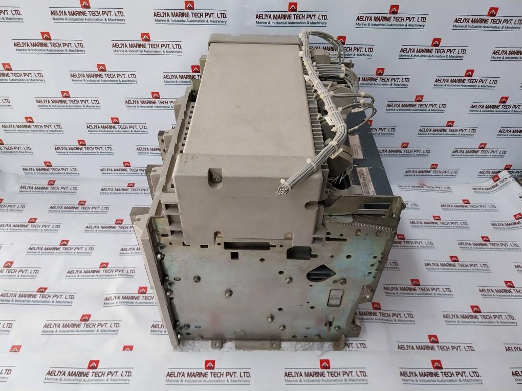 Merlin Gerin Masterpact Nw10 H1 Circuit Breaker 1000A 1000V 50/60Hz