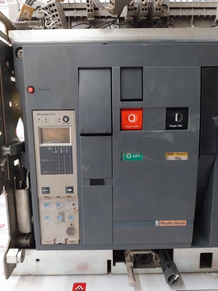 Merlin Gerin Masterpact Nw10 H1 Circuit Breaker 1000A 1000V 50/60Hz