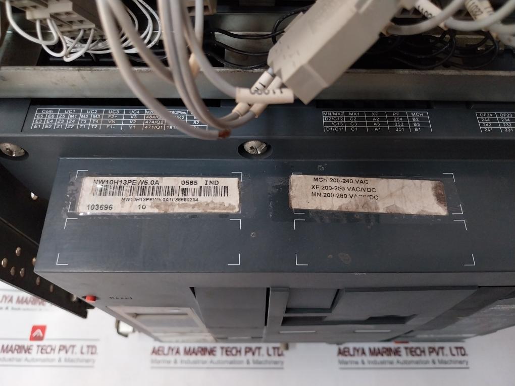 Merlin Gerin Masterpact Nw10 H1 Circuit Breaker 1000A 1000V 50/60Hz