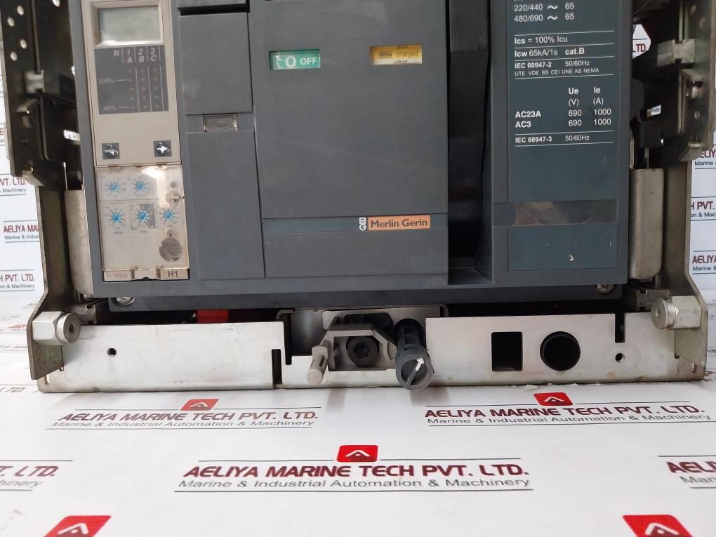 Merlin Gerin Masterpact Nw10 H1 Circuit Breaker 1000A 1000V 50/60Hz