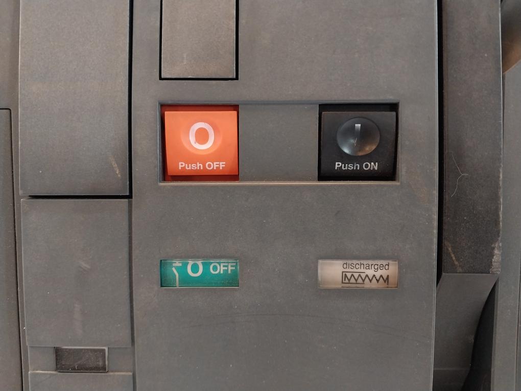 Merlin Gerin Nw32 Ha Masterpact Air Circuit Breaker 3200A 55°C Gh800017Aa