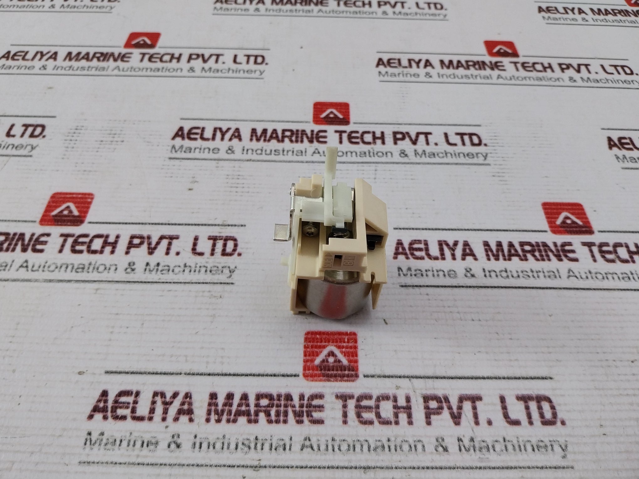 Merlin Gerin Str22Se Circuit Breaker Trip Unit With 994352A Coil