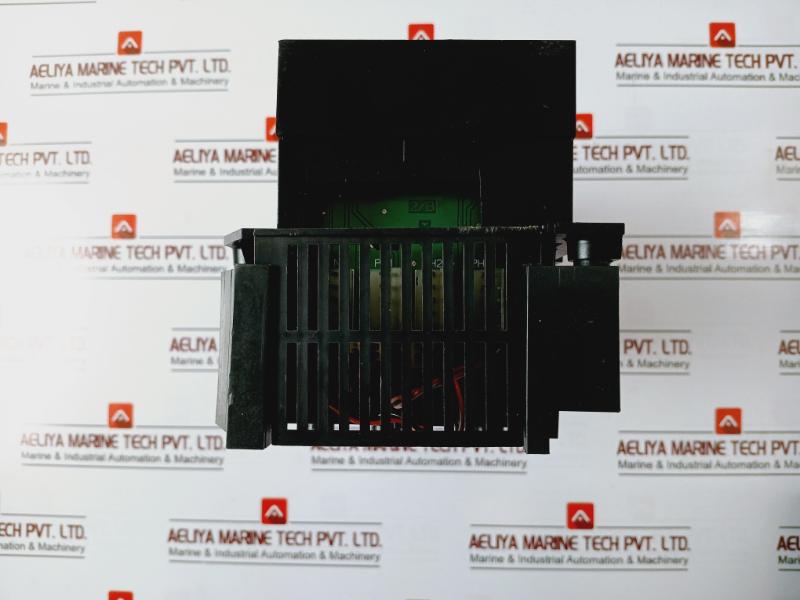 Merlin Gerin Str 38 S Master Pact Circuit Breaker 24 Vdc, F1.F2