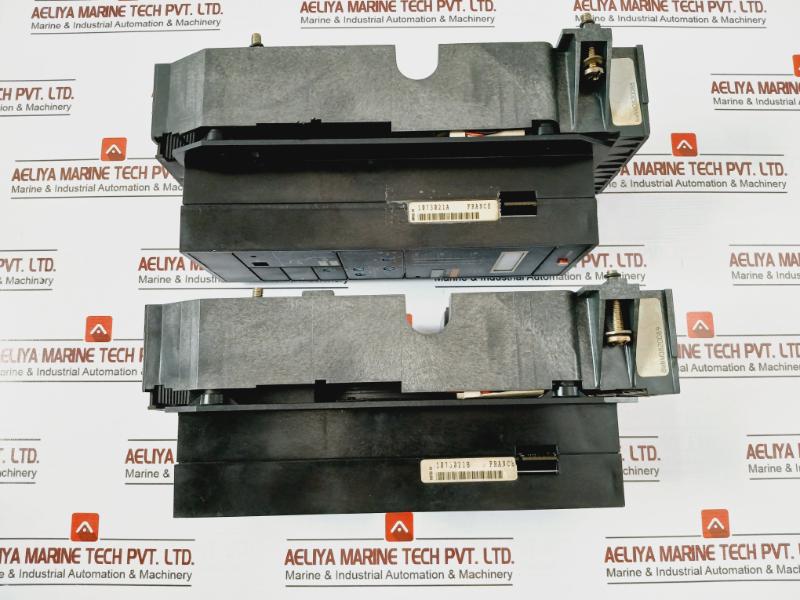 Merlin Gerin Str 38 S Master Pact Circuit Breaker 24 Vdc, F1.F2