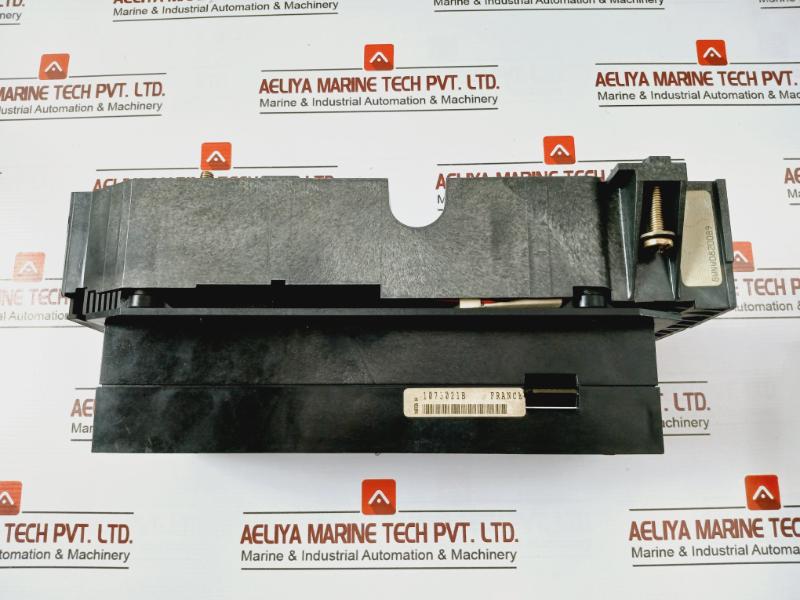 Merlin Gerin Str 38 S Master Pact Circuit Breaker 24 Vdc, F1.F2