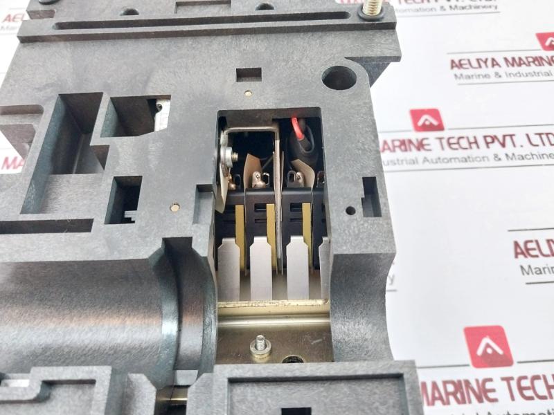 Merlin Gerin Str 38 S Master Pact Trip Control Circuit Breaker 5000A Tn1224 148