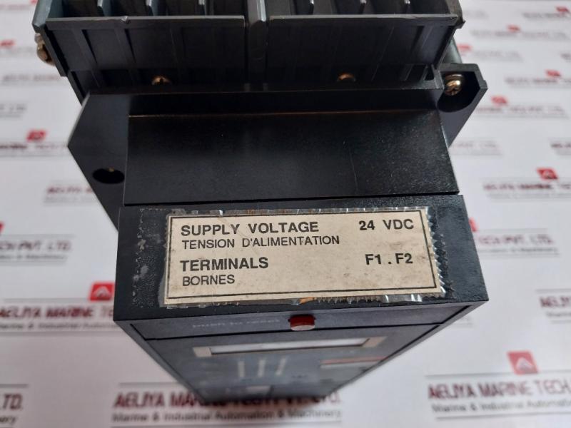 Merlin Gerin Str 38 S Trip Control Circuit Breaker 24Vdc 1073021A