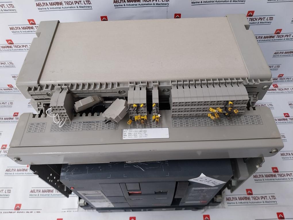 MERLIN GERIN/Schneider Electric NW25 H1 Circuit Breaker 2500Amp