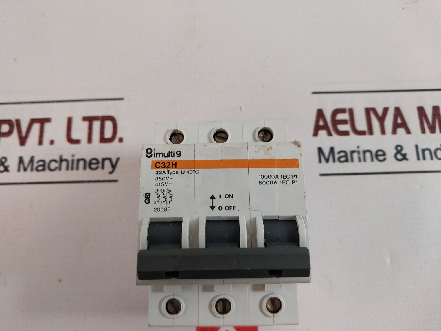 Merlin Gerin C32H Circuit Breaker 32A Type U40°C