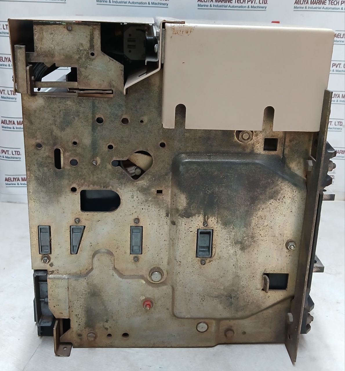 Merlin Gerin Masterpact M16 H1 Air Circuit Breaker 1000V 50/60Hz Iec947-2