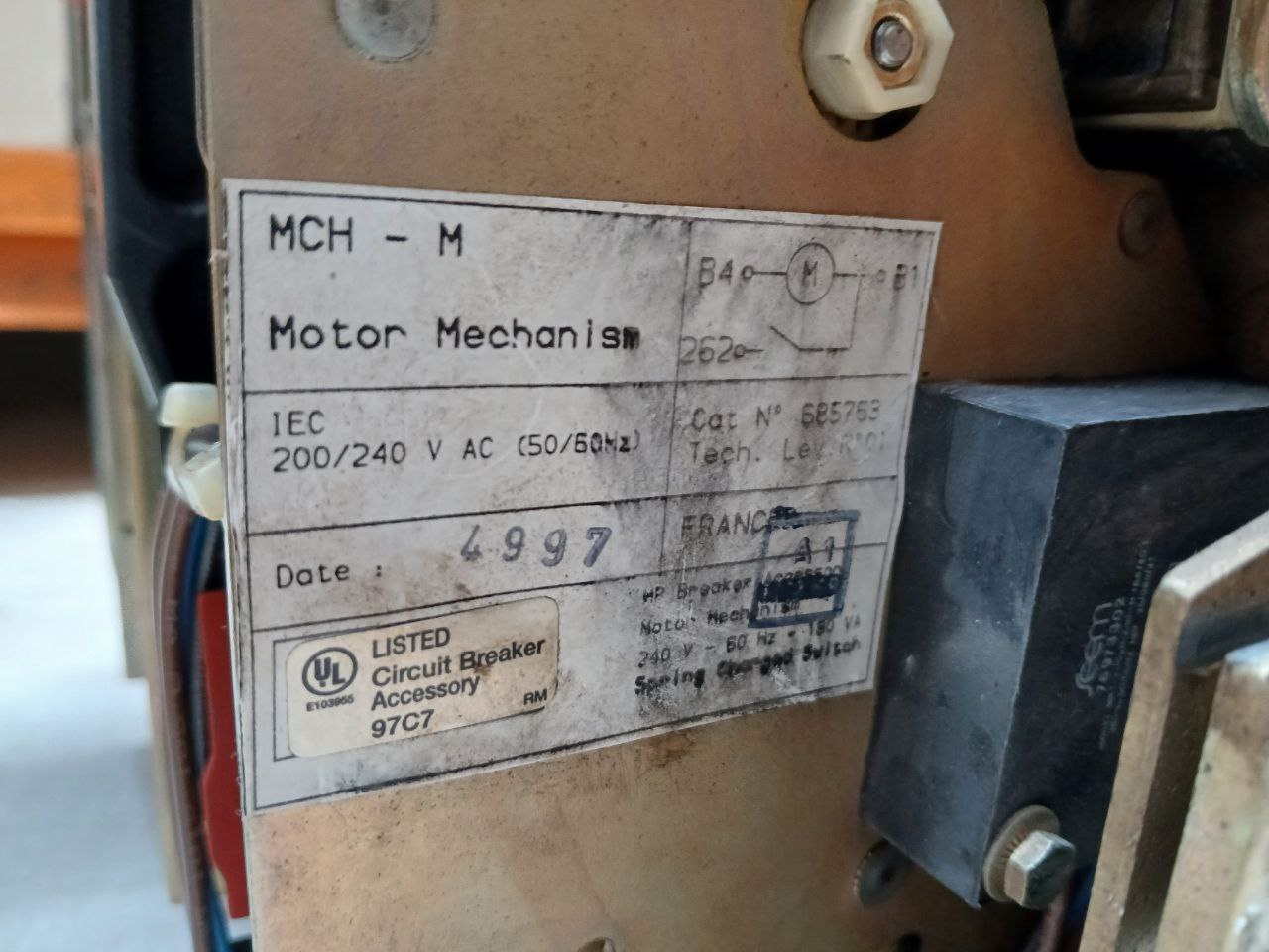 Merlin Gerin Masterpact M16 H1 Air Circuit Breaker 1000V 50/60Hz Iec947-2