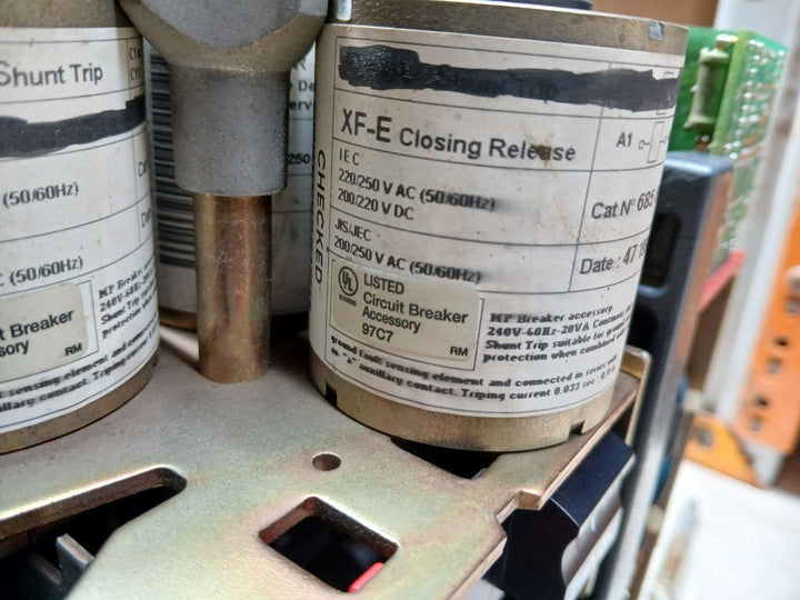 Merlin Gerin Masterpact M16 H1 Air Circuit Breaker 1000V 50/60Hz Iec947-2