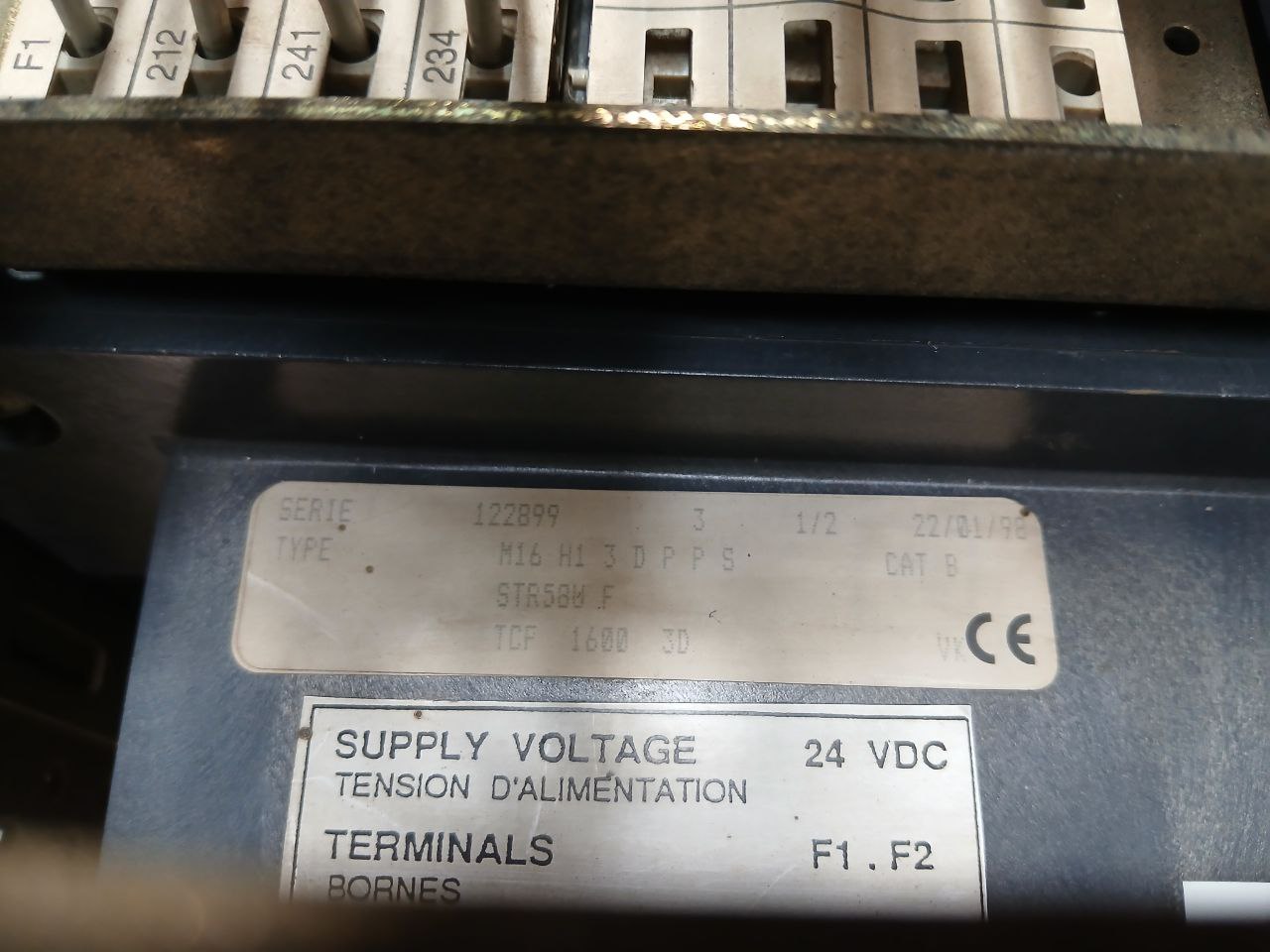 Merlin Gerin Masterpact M16 H1 Air Circuit Breaker 1000V 50/60Hz Iec947-2