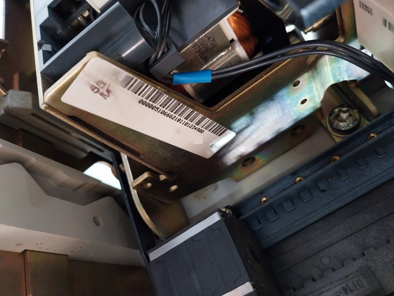 Merlin Gerin Masterpact Nw25 H1 Circuit Breaker 2500A 1000V 50/60Hz