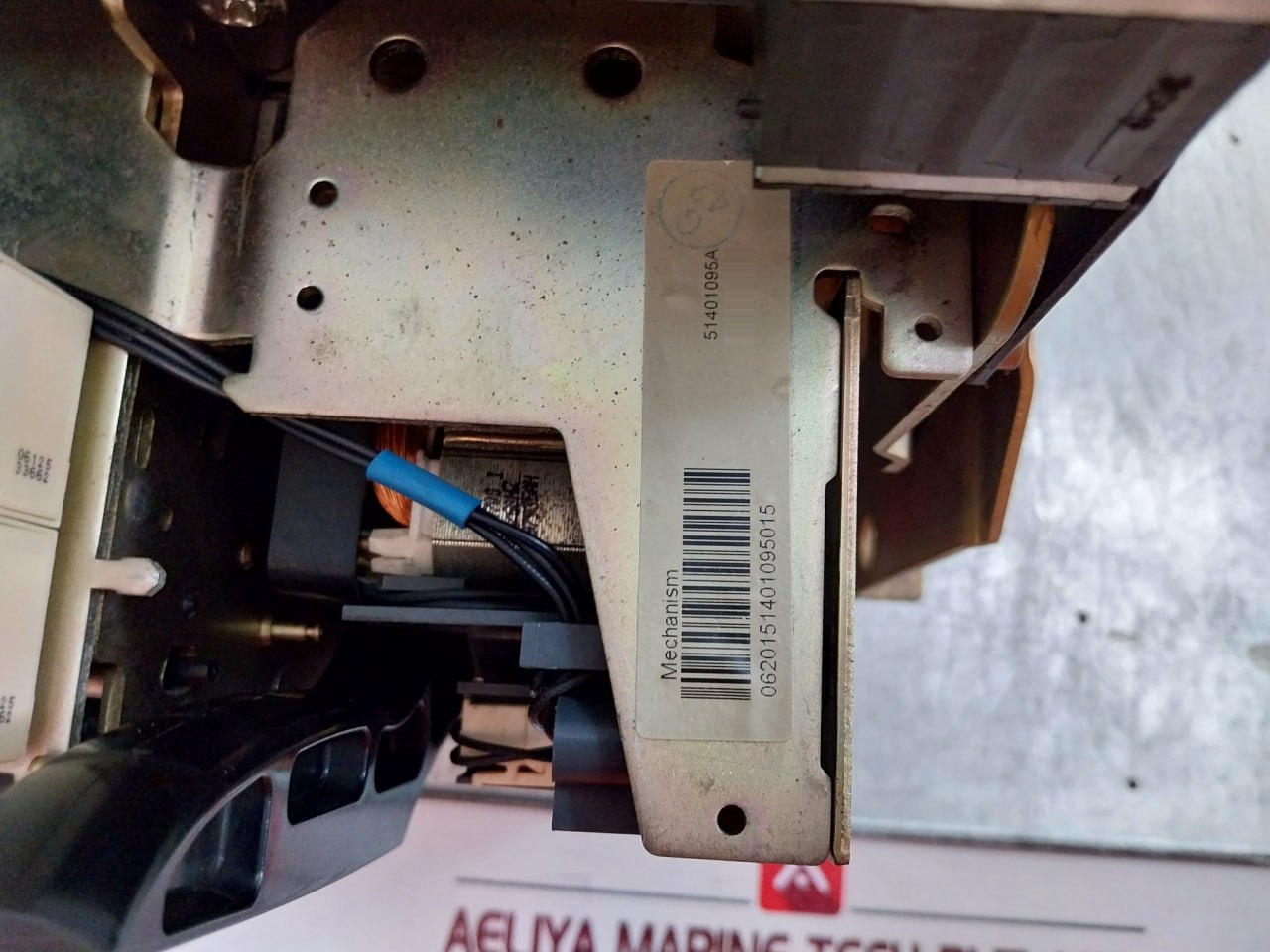 Merlin Gerin Masterpact Micrologic 2.0A Nw32 H1 Air Circuit Breaker 3200A