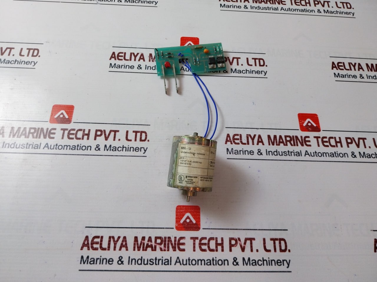 Merlin Gerin Mn-u 685679 Under Voltage Release 110/127 V Ac (50/60Hz)