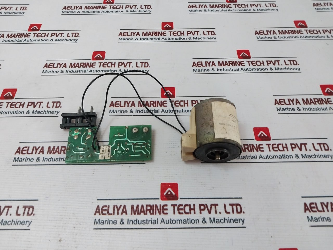 Merlin Gerin Mn-u Under Voltage Release Mp Breaker Accessory 685686