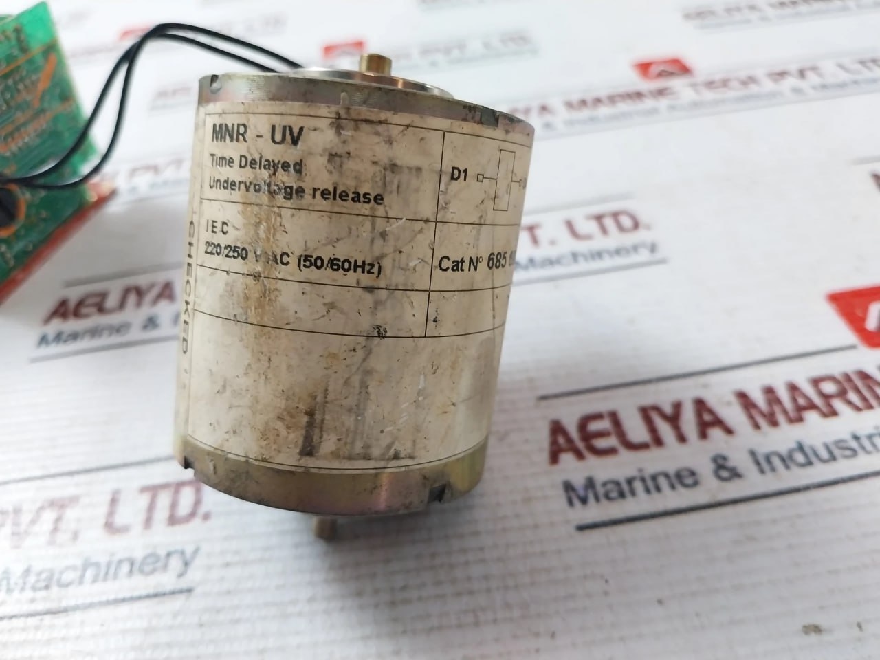 Merlin Gerin Mnr-uv 685 692 Time Delayed Undervoltage Release