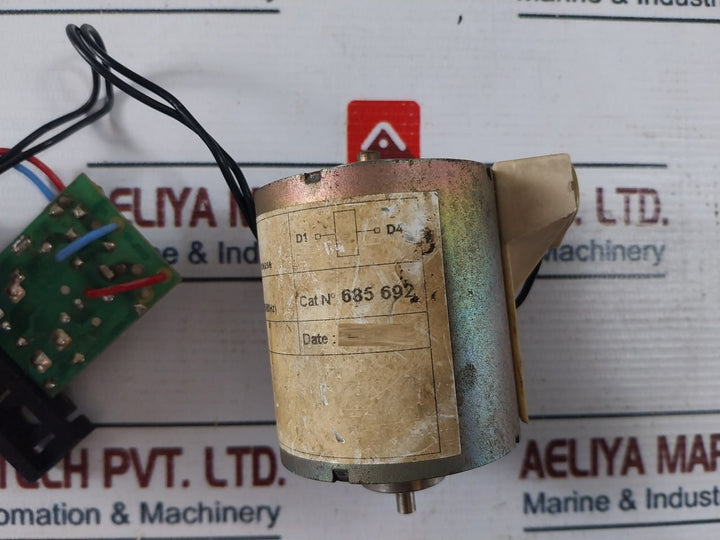 Merlin Gerin Schneider Electric Mnr-uv Time Delayed Undervoltage Release 685 692