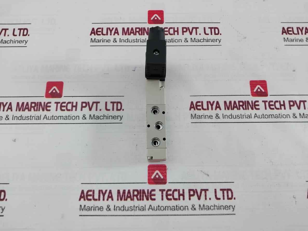 Metal Work Pneumatic 7010021100 Solenoid Valve Max 10 Bar W0215000101 24Vdc 2W