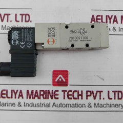Metal Work Pneumatic 7010021100 Solenoid Valve Max 10 Bar W0215000101 24Vdc 2W