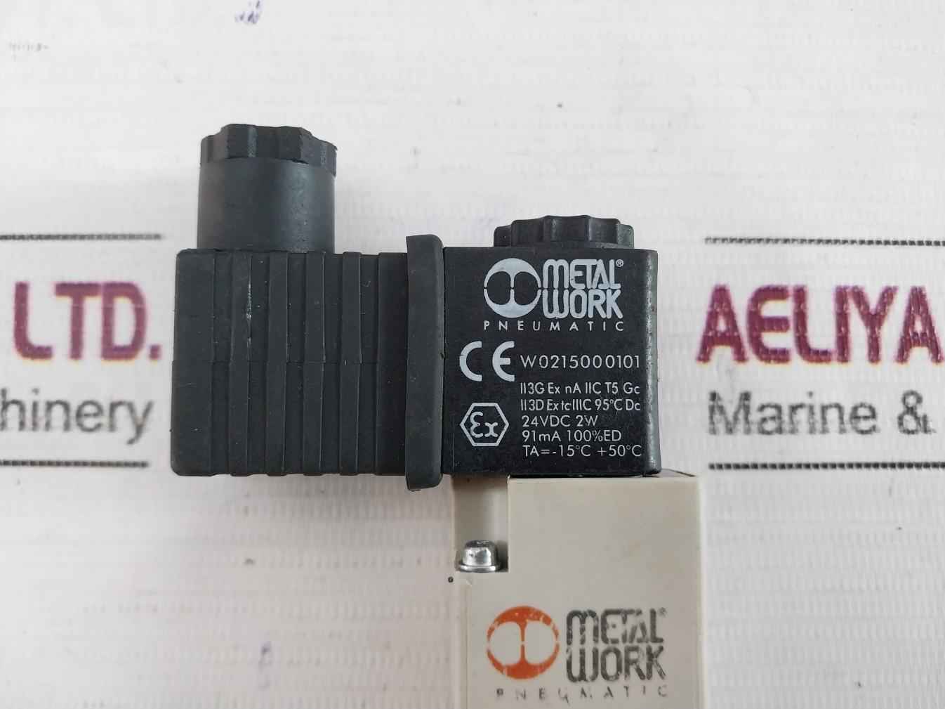 Metal Work Pneumatic 7010021100 Solenoid Valve Max 10 Bar W0215000101 24Vdc 2W