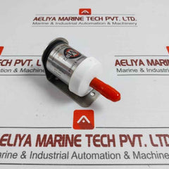 Metz New Condition Marine Antenna With Bracket Manta 6